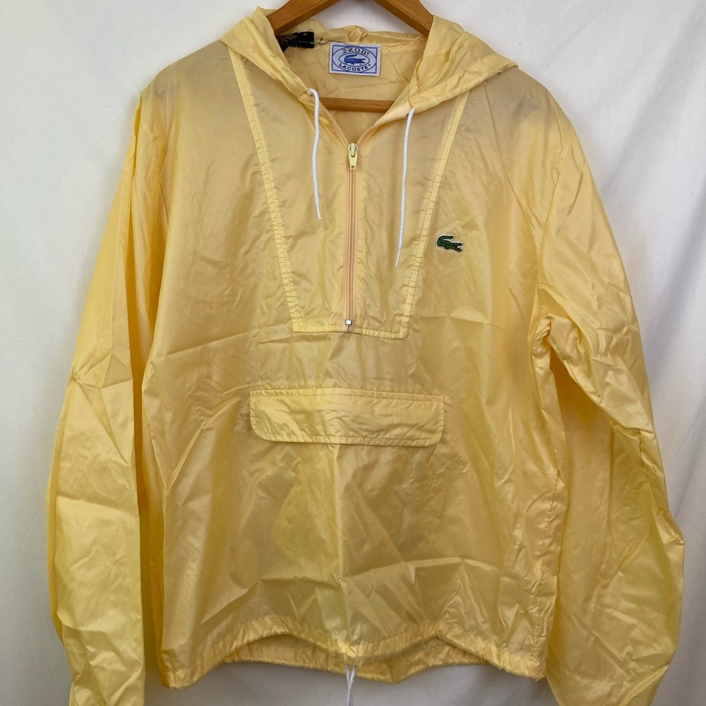 ZOD wind breaker pullover with drawstring waistline 
#vintage #IZOD #lacoste